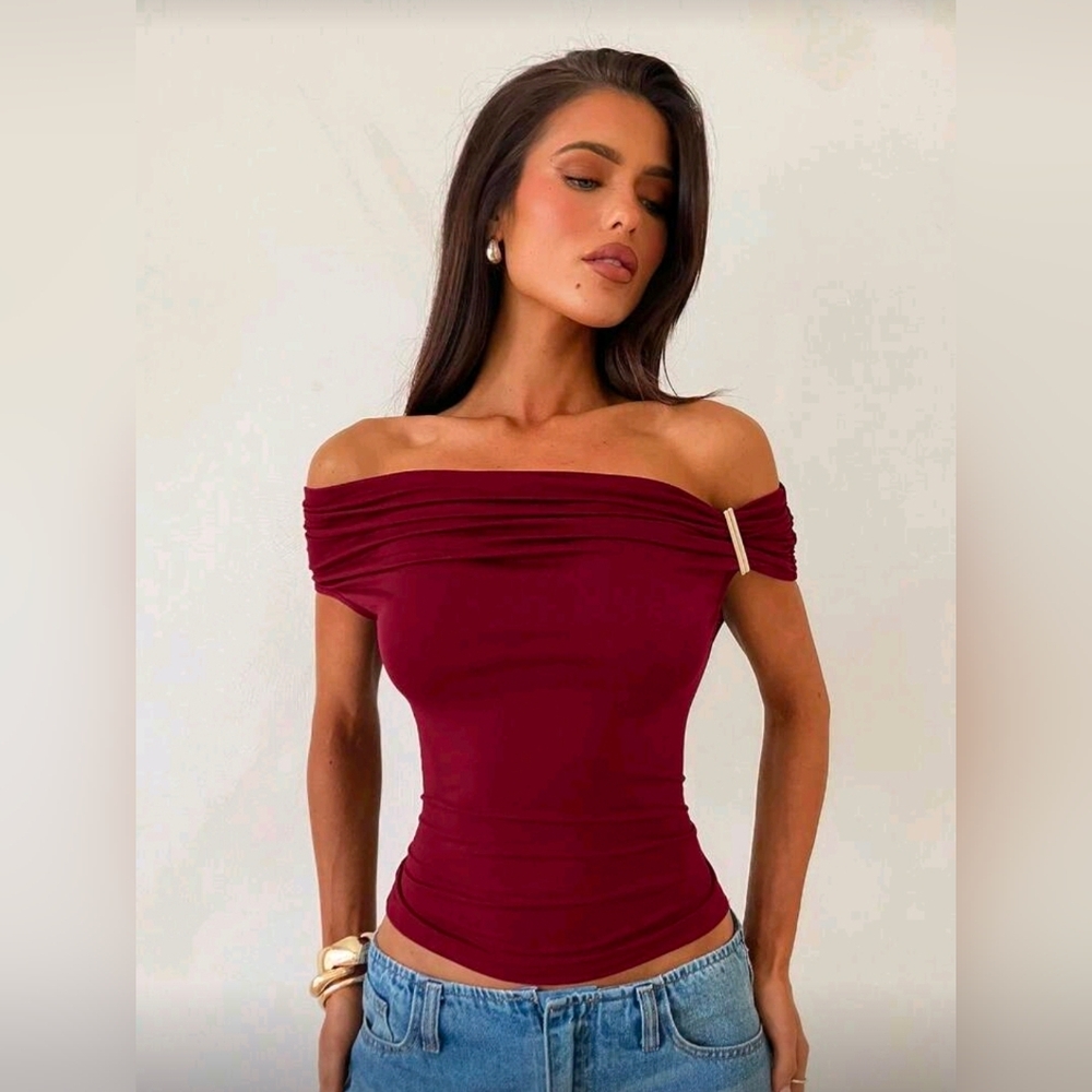 Aloruh Solid Color Pleated Fitted Off Shoulder Elegant Top - Picture 6 of 8